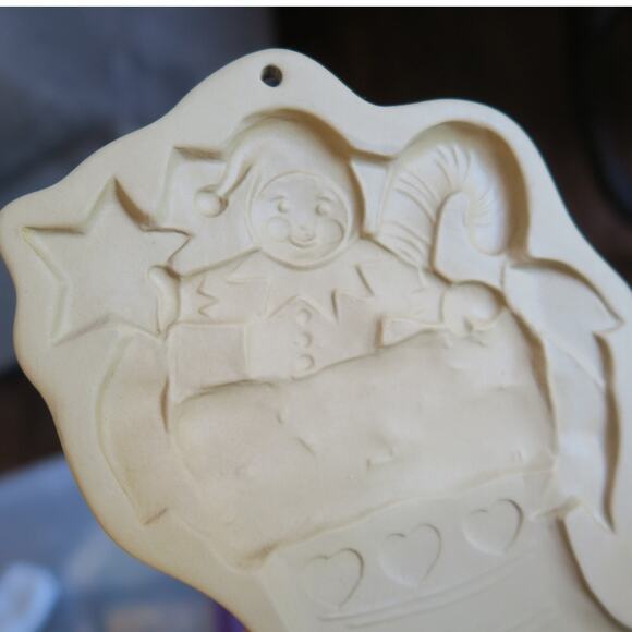 Vtg Brown Bag Cookie Art Mold 1987 Christmas Stocking Red Ribbon Hill Design - Picture 5 of 9